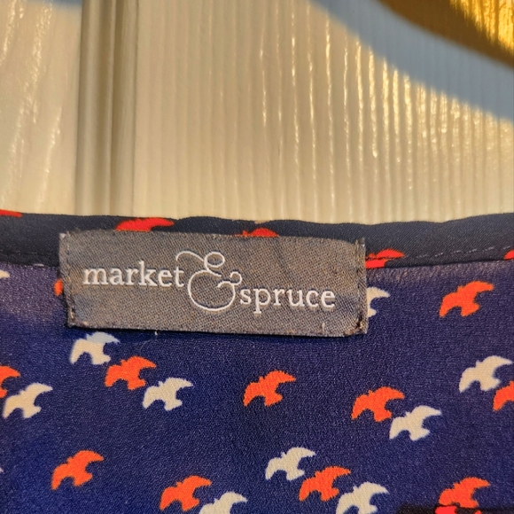 Market & Spruce Light weight bird top - Picture 7 of 9